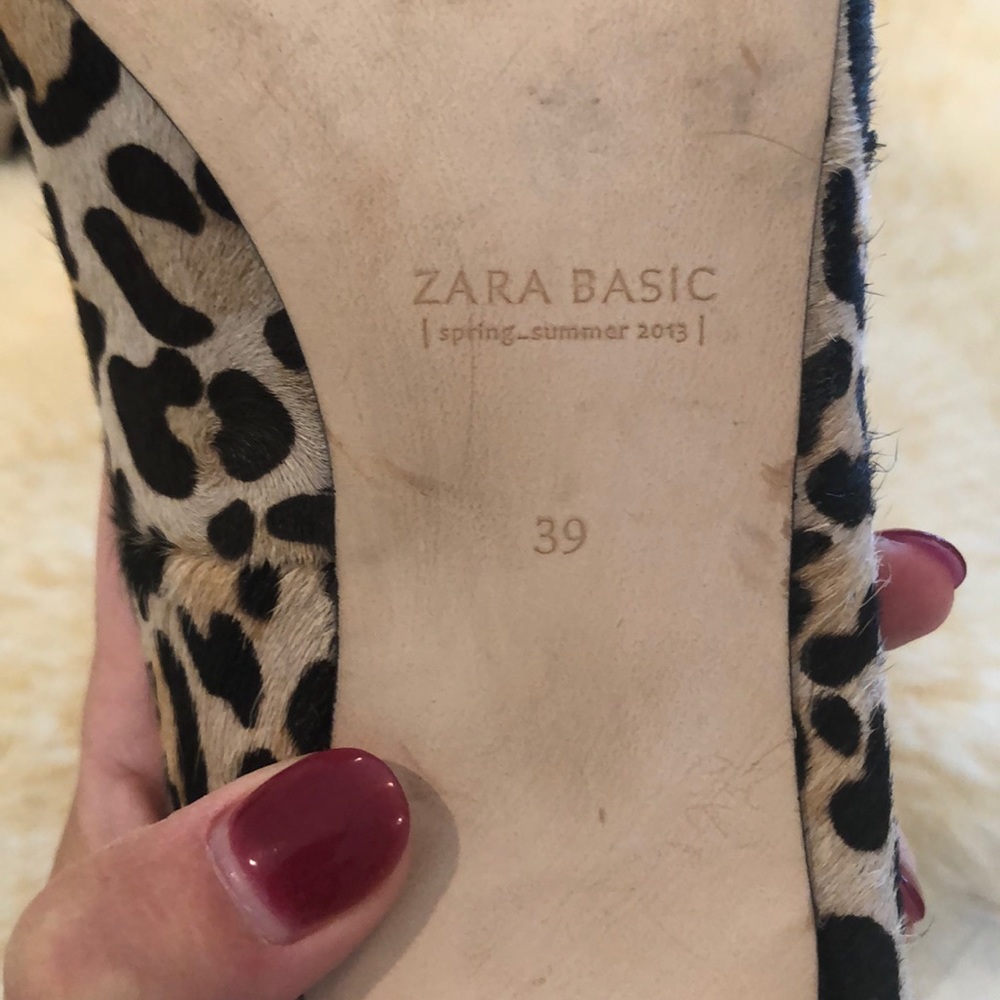 SOLD• Zara printed calf hair zebra pumps 39 - Picture 5 of 8